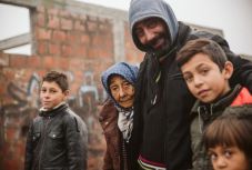 Megszavazták: börtönbüntetés járhat a cigányellenes cselekedetekért 