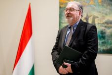 Magyar állami kitüntetéssel ismerték el Bálint Ferenc brassói pedagógust