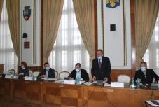 Többletadók kiszabásával zárta az évet a nagyváradi helyi tanács