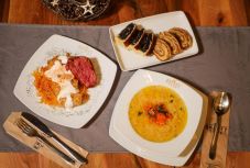 Erdélyi ízek a Rhédey ajánlásával: húsleves, töltött káposzta és bejgli az ünnepekre