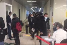 Extra repülőjáratok indulnak Nagy-Britanniából Romániába a zárlat előtt