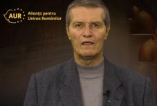 Függőben a forradalmárgyilkossággal vádolt AUR-os képviselő mandátuma