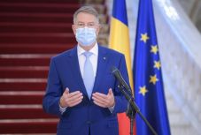 Iohannis karácsonyi üzenete: „Kérem, tartsák be a szabályokat, ha nem akarnak kórházba kerülni”