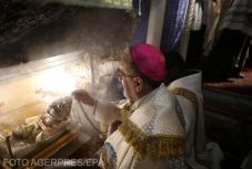 Járványügyi korlátozások árnyékában ünneplik a karácsonyt a Szentföldön