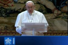 A testvériség fontosságáról beszélt Ferenc pápa karácsonyi üzenetében