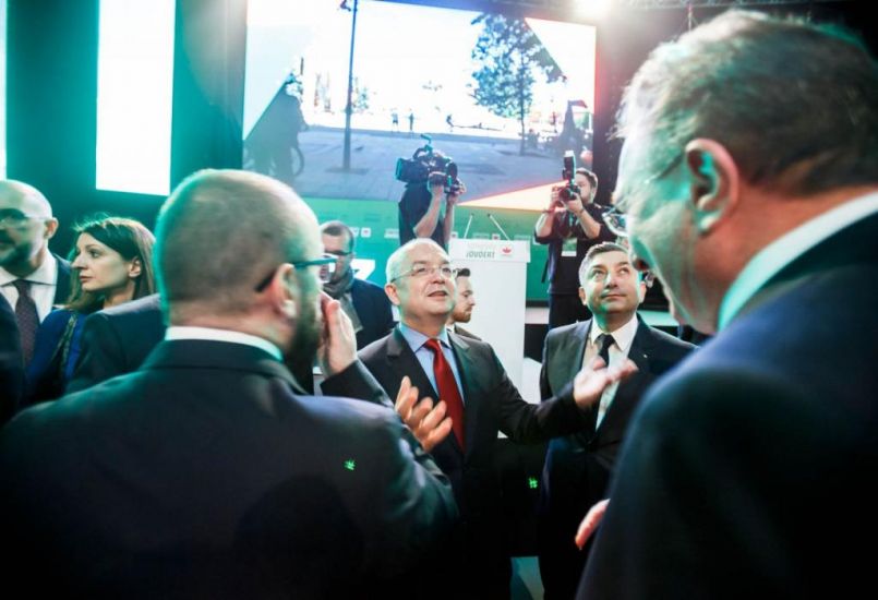 „Szépen berendeztétek ezt az arénát” – az RMDSZ-kongresszus első napja képekben