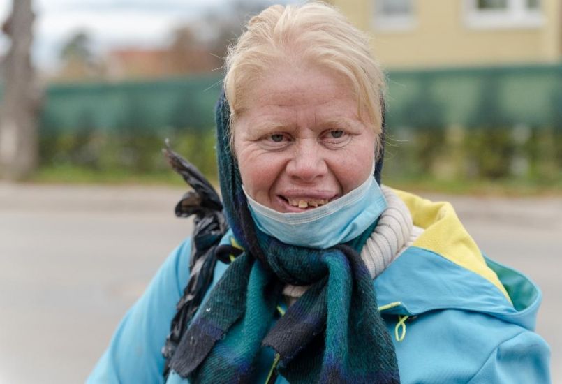 Az utca az otthonuk, a szemeteskuka a támaszuk: így élnek télvíz idején a csíkszeredai hajléktalanok