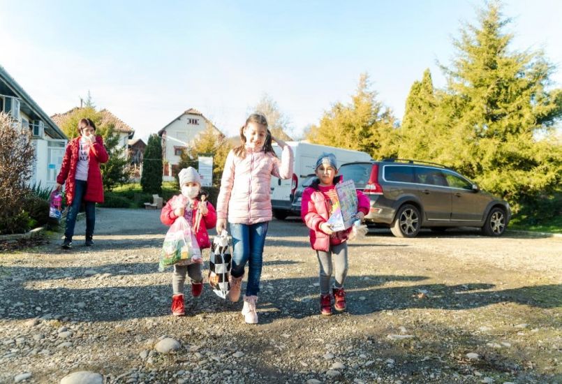 Az angyaltól szeretetet kérnek – így jutott el a Szivárvány Házba a szórványgyerekeknek szánt adomány 