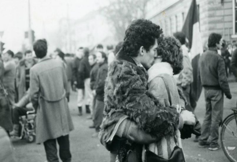 Lázadó kamerák - A kolozsvári rendszerváltás fotósai 2.