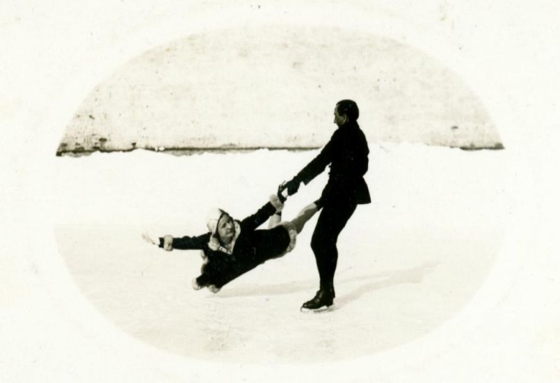 Jégtánc Kolozsváron – album őrzi a két világháború közötti korcsolyabravúrok emlékét