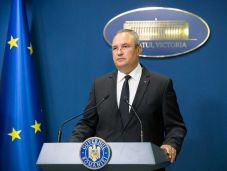 Hétfőn mondhat le Ciucă, kérdéses az RMDSZ szerepvállalása 