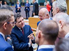 Románia pénzügyi kötelezettséget vállal Ukrajnáért