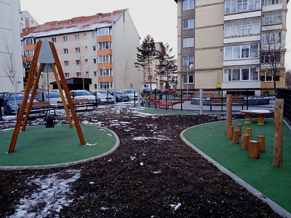 Öt új játszóteret alakítottak ki az Octavian Goga negyedben | Fotók: Farkas Endre