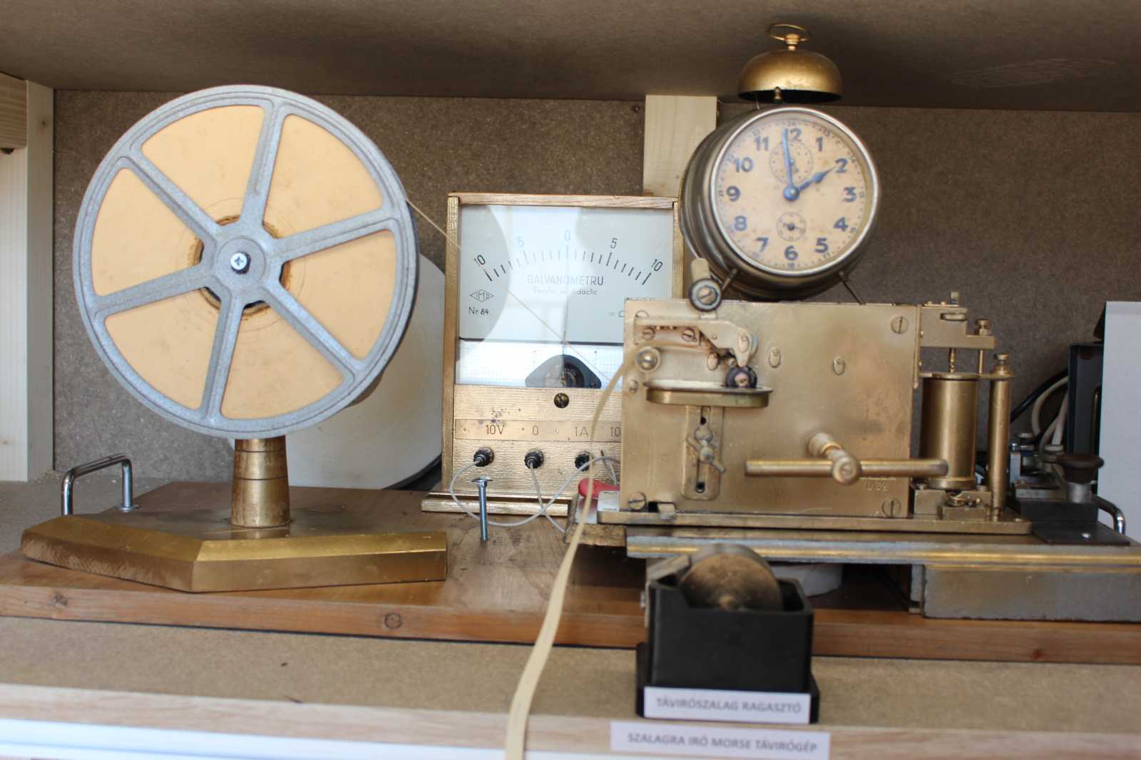 A múzeumban megtekinthető Morse-gép | Fotók: Erdély András
