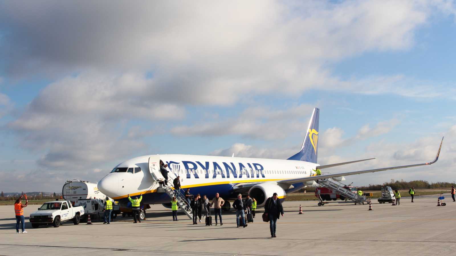 A Ryanair egyik gépe a nagyváradi kifutón | A szerző felvétele