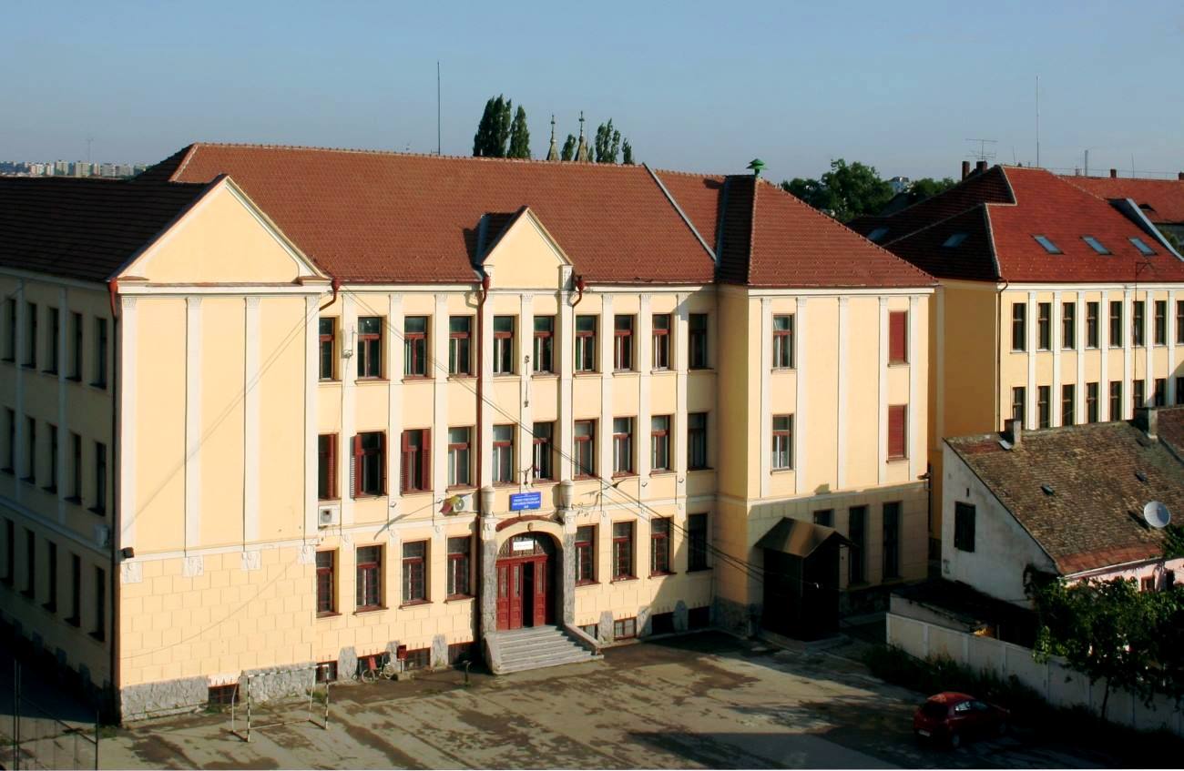 Arad megyében csak a Csiky Gergely Főgimnáziumban elérhető a magyar nyelvű középiskolai oktatás | Fotó: Facebook