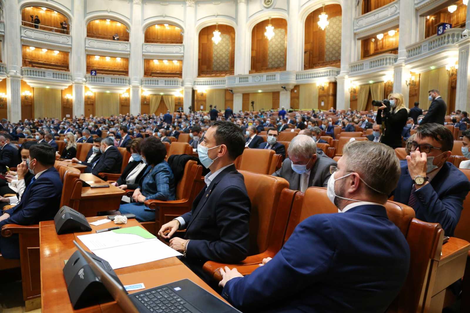 Az RMDSZ képviselőházi frakciója a parlament alakuló ülésén | Fotó: MTI