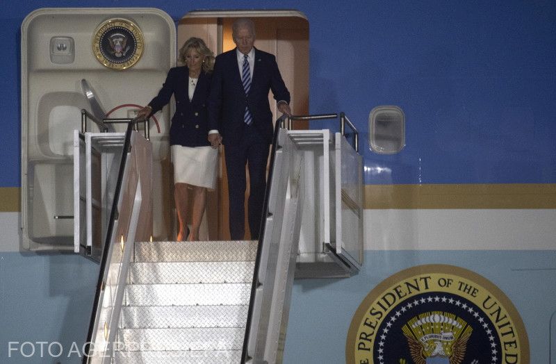 Jill és Joe Biden megérkezik Londonba | Fotó: Agerpres/EPA