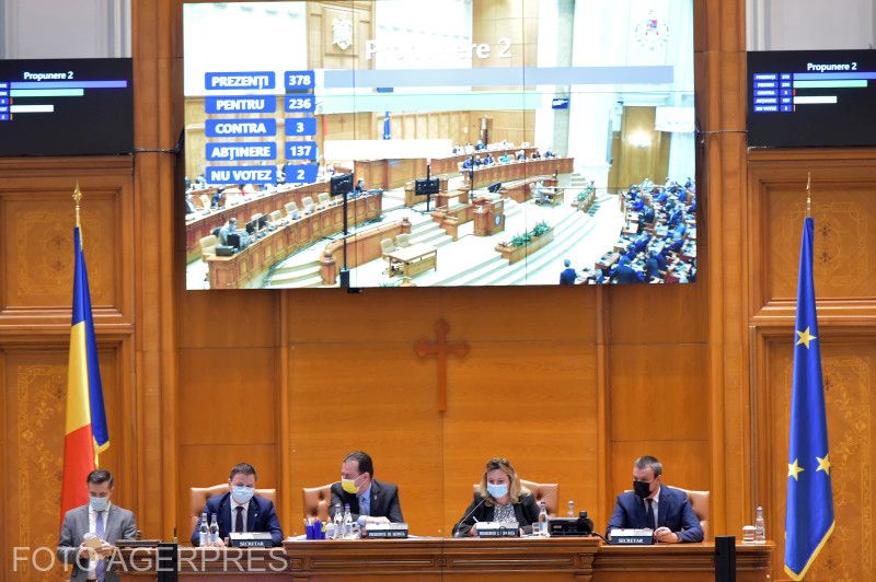 Ülés a képviselőházban | Fotó: Agerpres