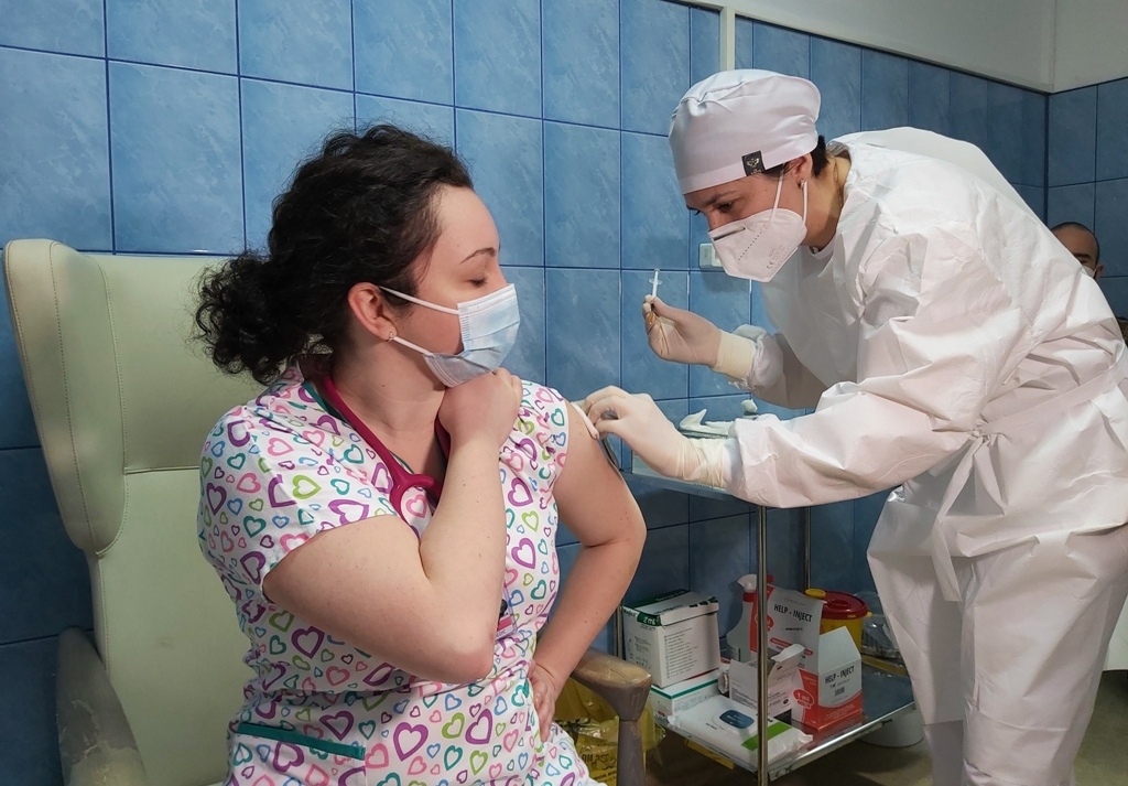 Hétfőn elkezdődött a Hargita Megyei Sürgősségi Kórház személyzetének beoltása | A szerző felvétele