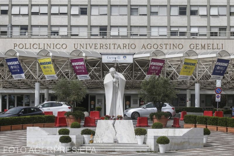 A pápák kórháza, a Gemelli-klinika | Fotó: Agerpres/EPA