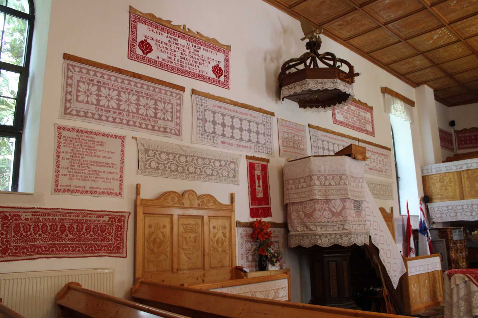A zsoboki fakezettás templom | A szerző felvételei