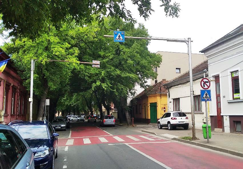 A Körös (ma T. Vladimirescu) utcai Szacsvay Imre Általános Iskola előtti rendkívül veszélyes gyalogátkelőhelyet is kivilágítják | Fotó: polgármesteri hivatal