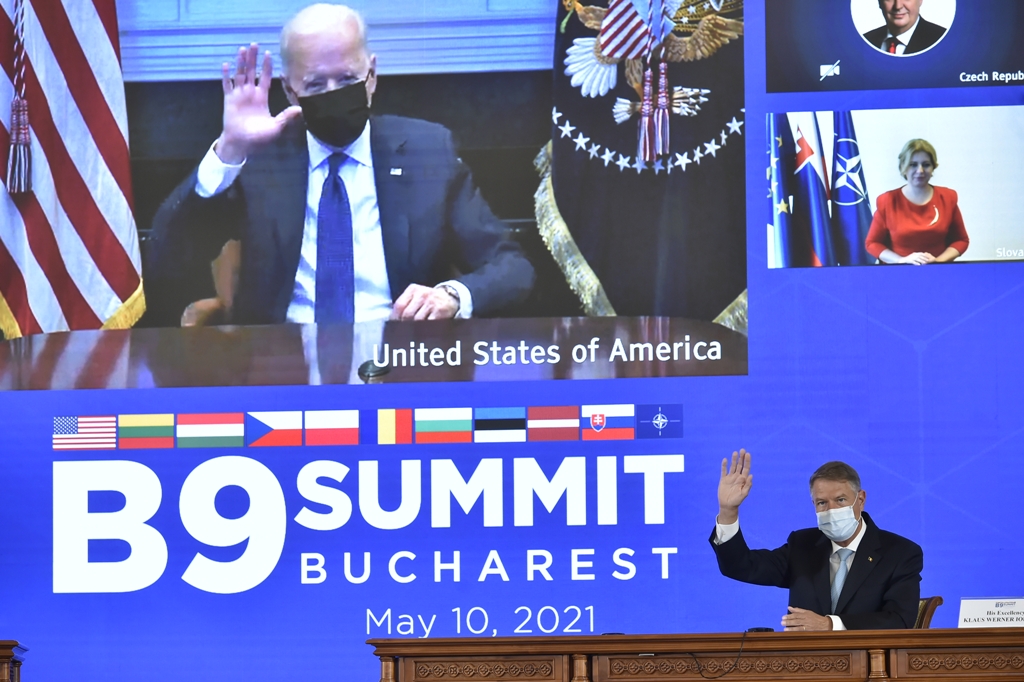 A Bukaresti Kilencek hétfői konferenciáján Joe Biden amerikai elnök is részt vett