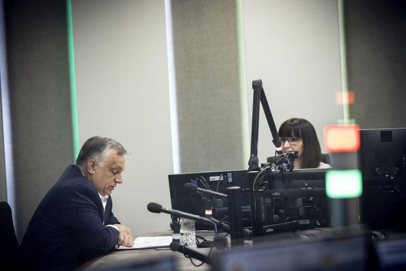 Orbán Viktor a Kossuth Rádióban | Fotó: MTI