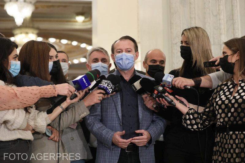 Florin Cîțu nyilatkozik a megbeszélések után | Fotó: Agerpres