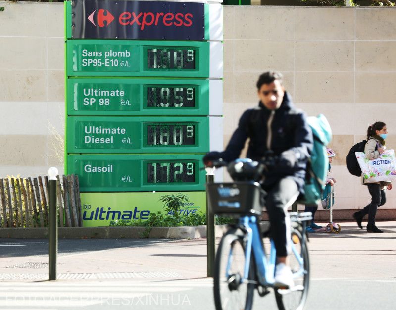 Franciaországban a megnövekedett üzemanyagárak miatt százeurós egyszeri támogatás jár | Fotó: Agerpres/Xinhua