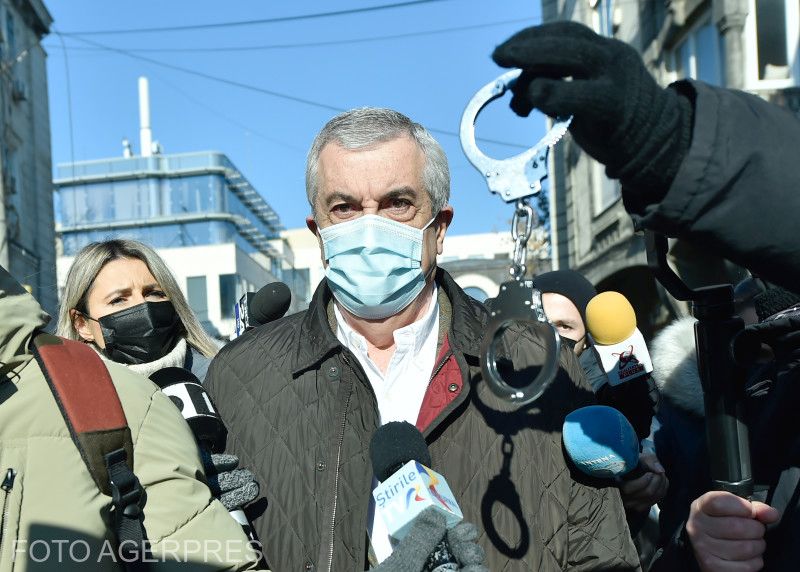 Călin Popescu Tăriceanu egz korábbi kihallgatás után | Fotó: Agerpres