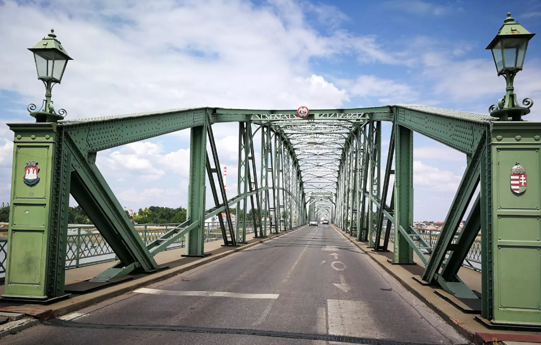 A komáromi Erzsébet-híd l Fotó: ma7/Nagy-Miskó Ildikó