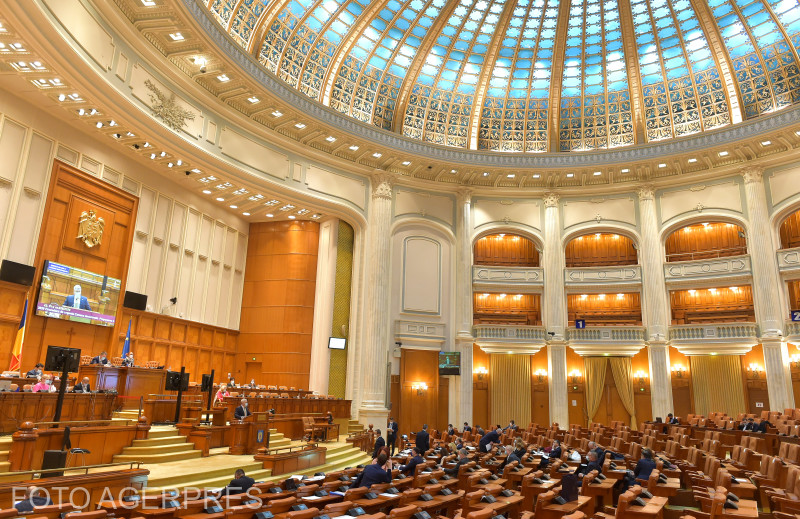 A képviselőház és a szenátus együttes ülésén szavaznak majd a bizalmatlansági indítványról | Illusztráció: Agerpres