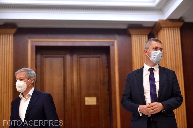 Dacian Cioloș és Dan Barna, az USR–PLUS társelnökei | Fotó: Agerpres