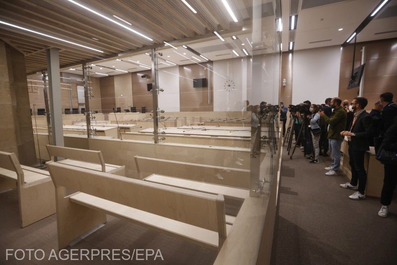 Új, több száz férőhelyes tárgyalótermet alakítottak ki | Fotó: Agerpres/EPA