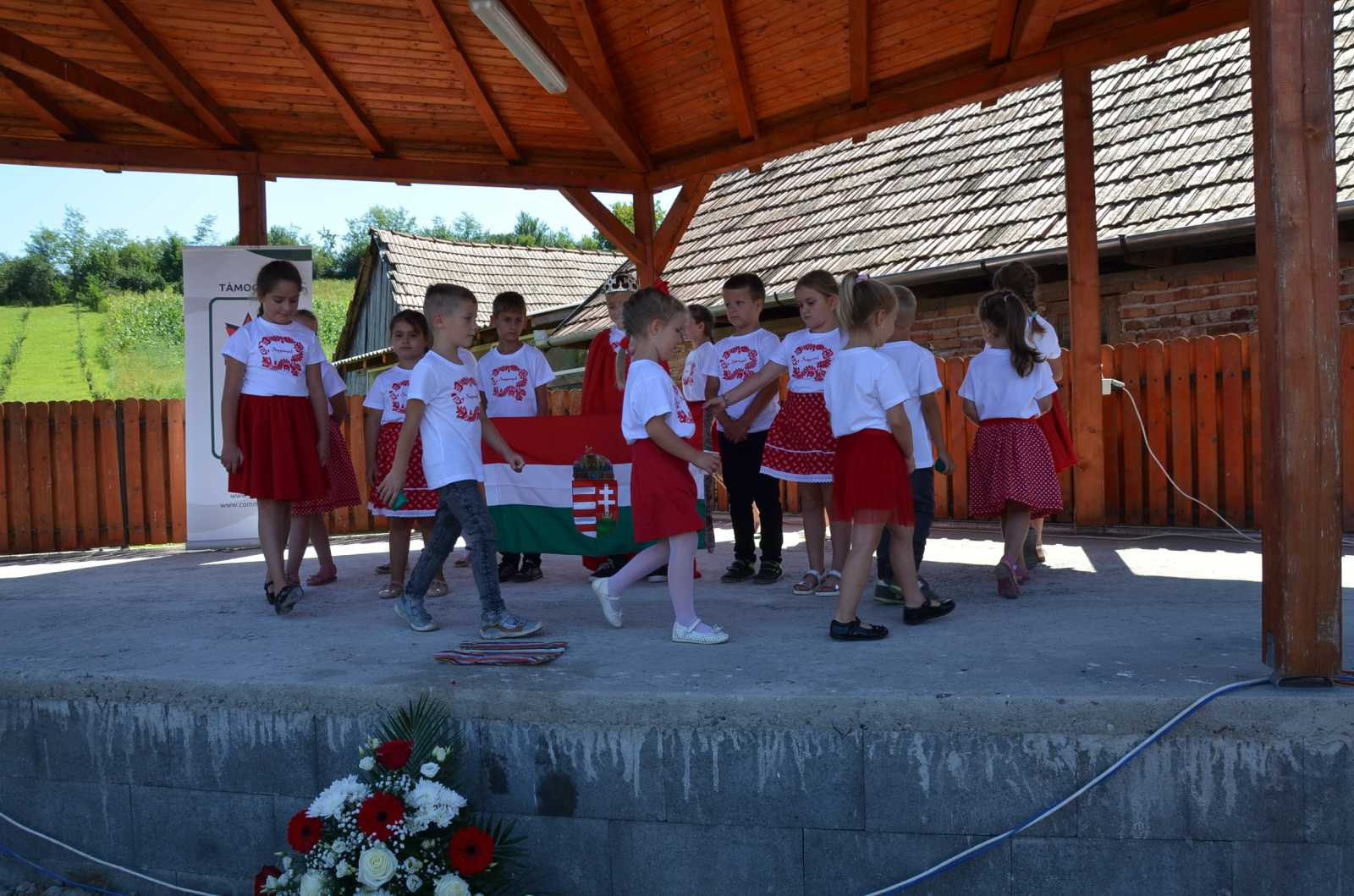 Az ünnepség keretében Fehér megyei gyerekek léptek fel /Fotó: Basa Emese