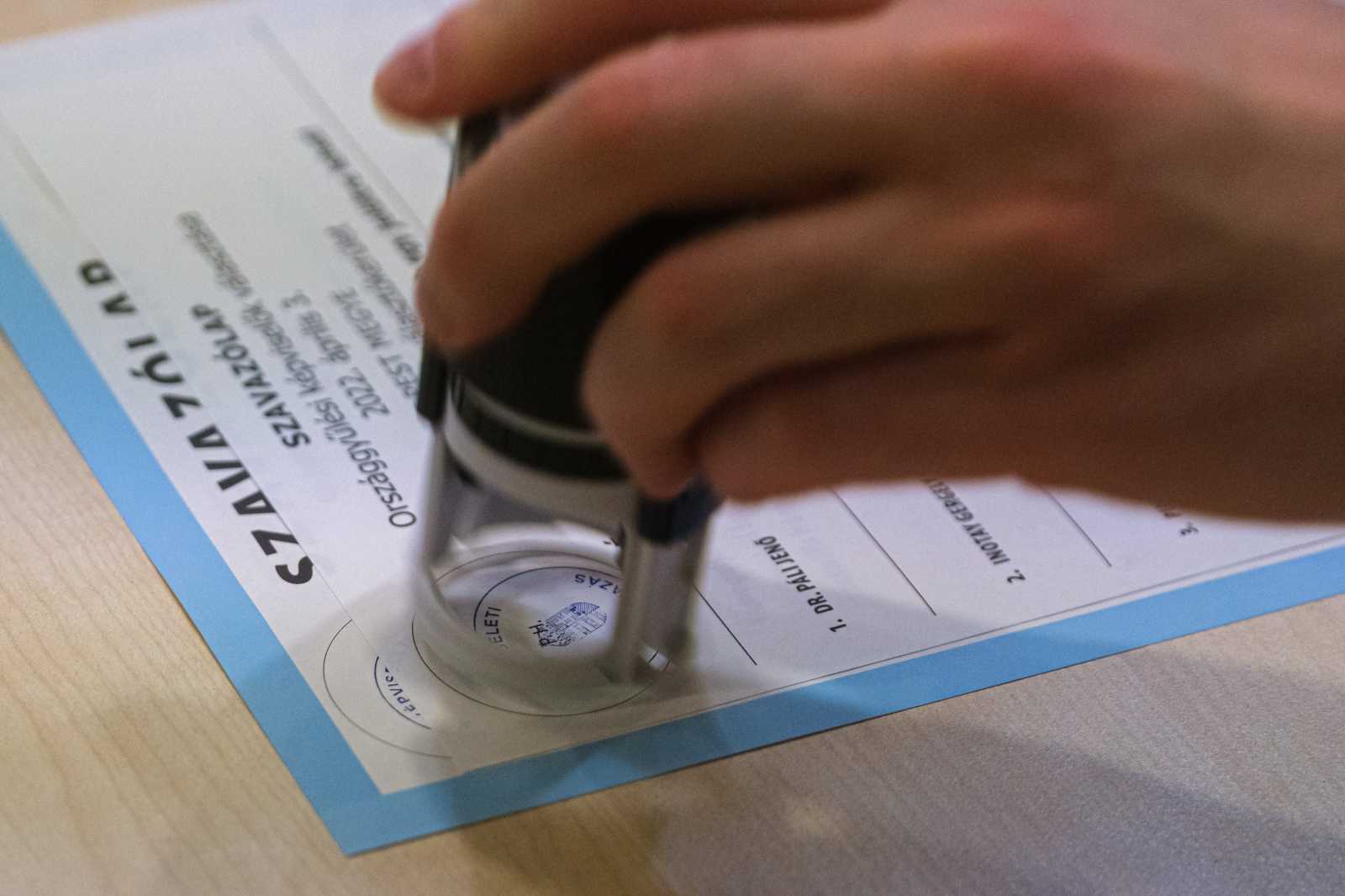 Külképviseleti szavazás Csíkszeredában | Fotó: MTI