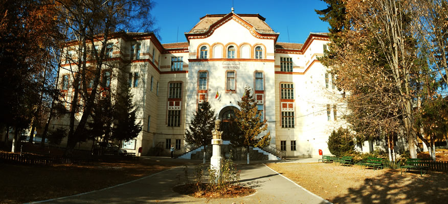 A Mihai Viteazul Főgimnázum épülete | Fotó: colegiulmihaiviteazul.ro