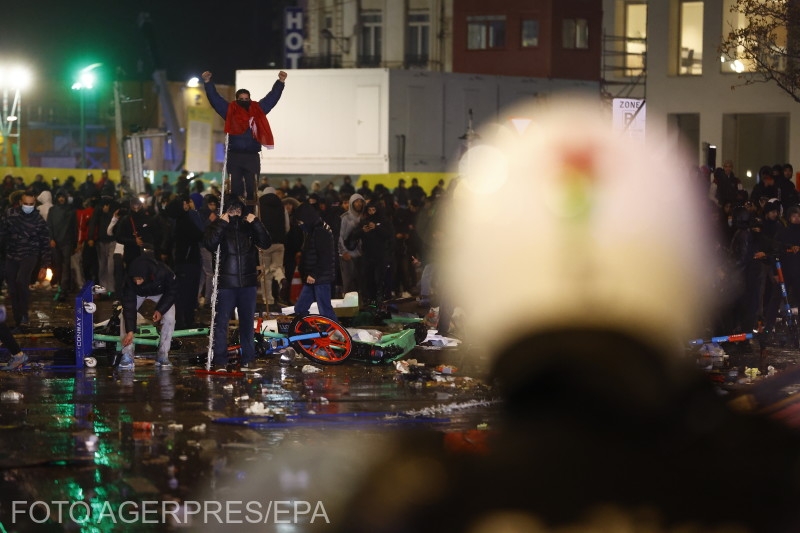 Kát hete is törtek-zúztak a marokkói szurkolók | Fotó: Agerpres/EPA