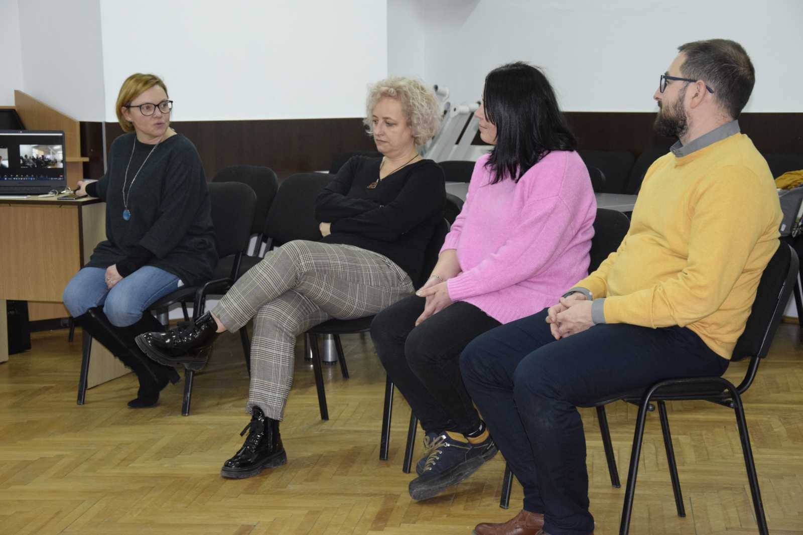 Balról jobbra: László Éva, Mayer Hajnal, Maria Stoleru, Mihai Pop | A szerző felvételei