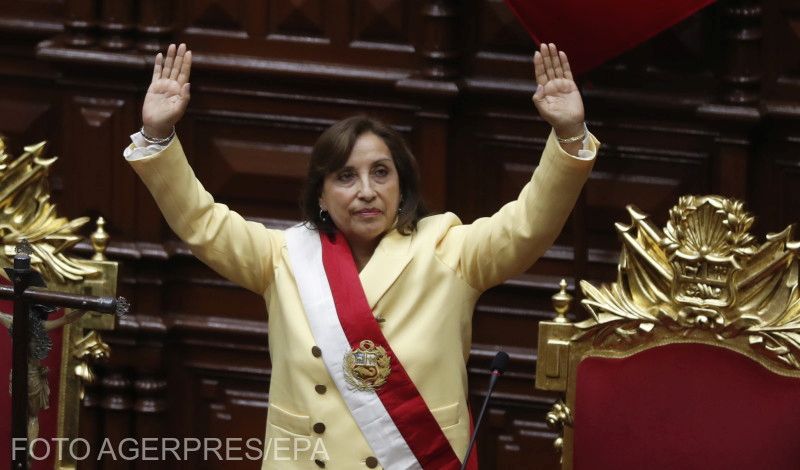 Dina Boluarte, Peru első női elnöke | Fotó: Agerpres/EPA