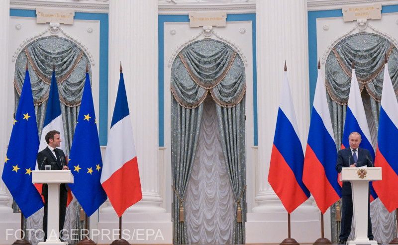 Emmanuel Macron és Vlagyimir Putyin sajtótájékoztatója | Fotó: Agerpres/EPA