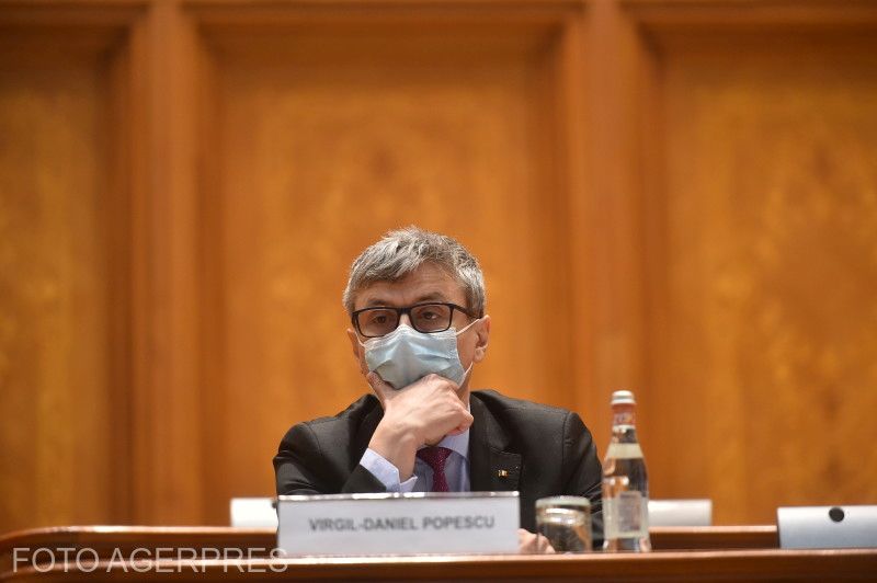 Virgil Popescu az egyszerű indítvány parlamenti vitáján | Fotó: Agerpres