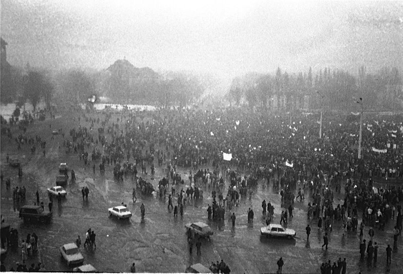 Bányászok 1990 januárjában Bukarestben | Forrás: Wikipedia