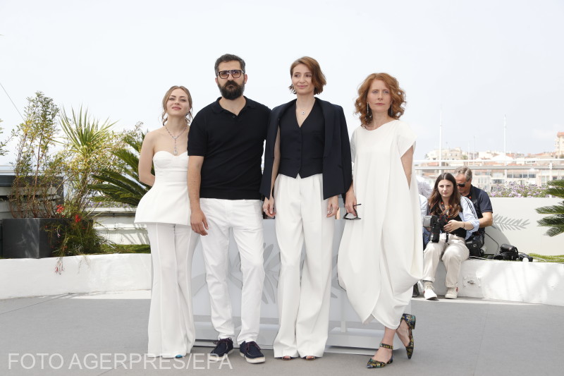 Macrina Bârlădeanu, Marin Grigore, Judith State és Moldován Orsolya Cannes-ban | fotó: Agerpres/EPA