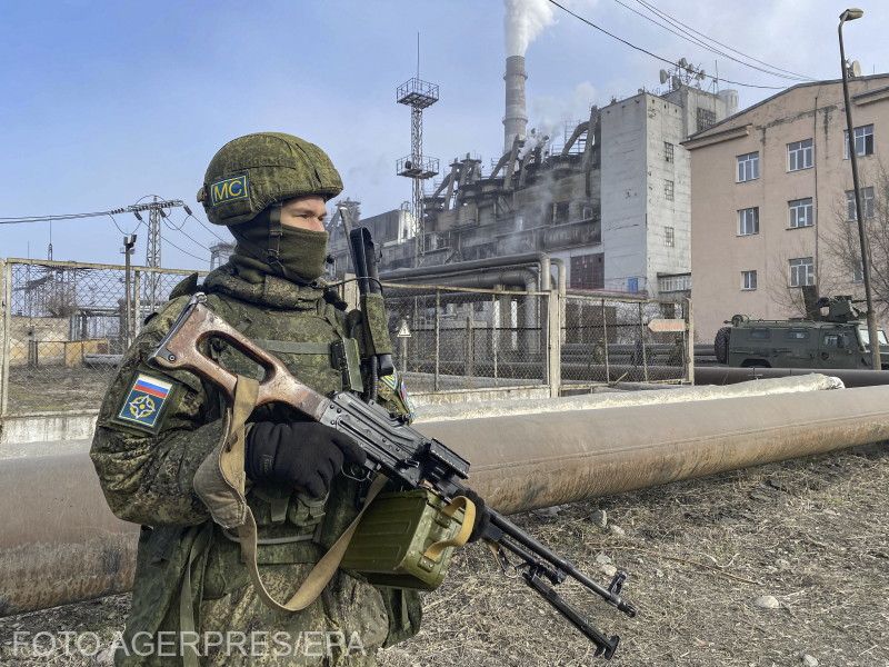 Orosz katona Almatiban | Fotó: Agerpres/EPA