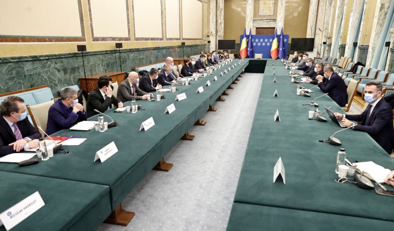 Szemtől szemben az energiaszektor képviselői a kormány tagjaival | Fotó: gov.ro