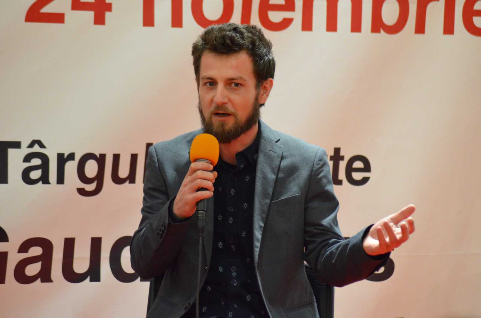 Valentin Covaciu első díjat nyert Rugină című regényével a Casa Cărţii de Ştiinţă kiadó kéziratversenyén | Forrás: a Casa Cărţii de Ştiinţă Facebook-oldala