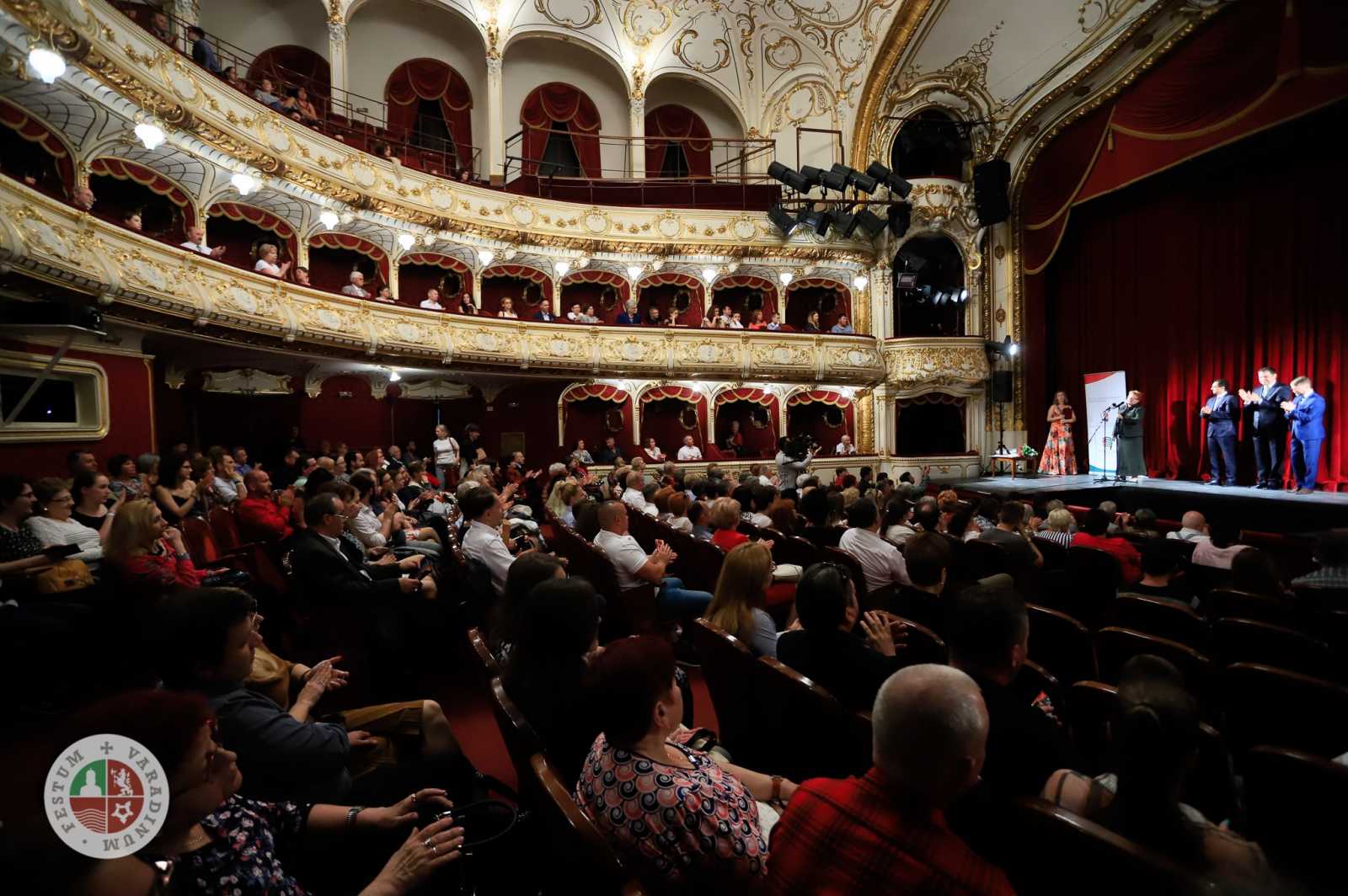 Varadinum Díjkiosztó Ünnepség a nagyváradi Szigligeti színházban 2019-ben | fotó: a Festum Varadinum Facebook-oldala